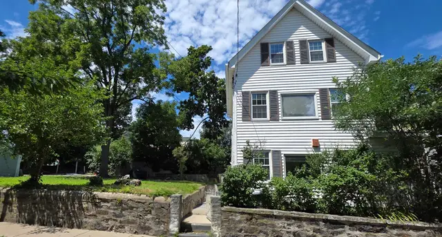 22 Juniper St #1