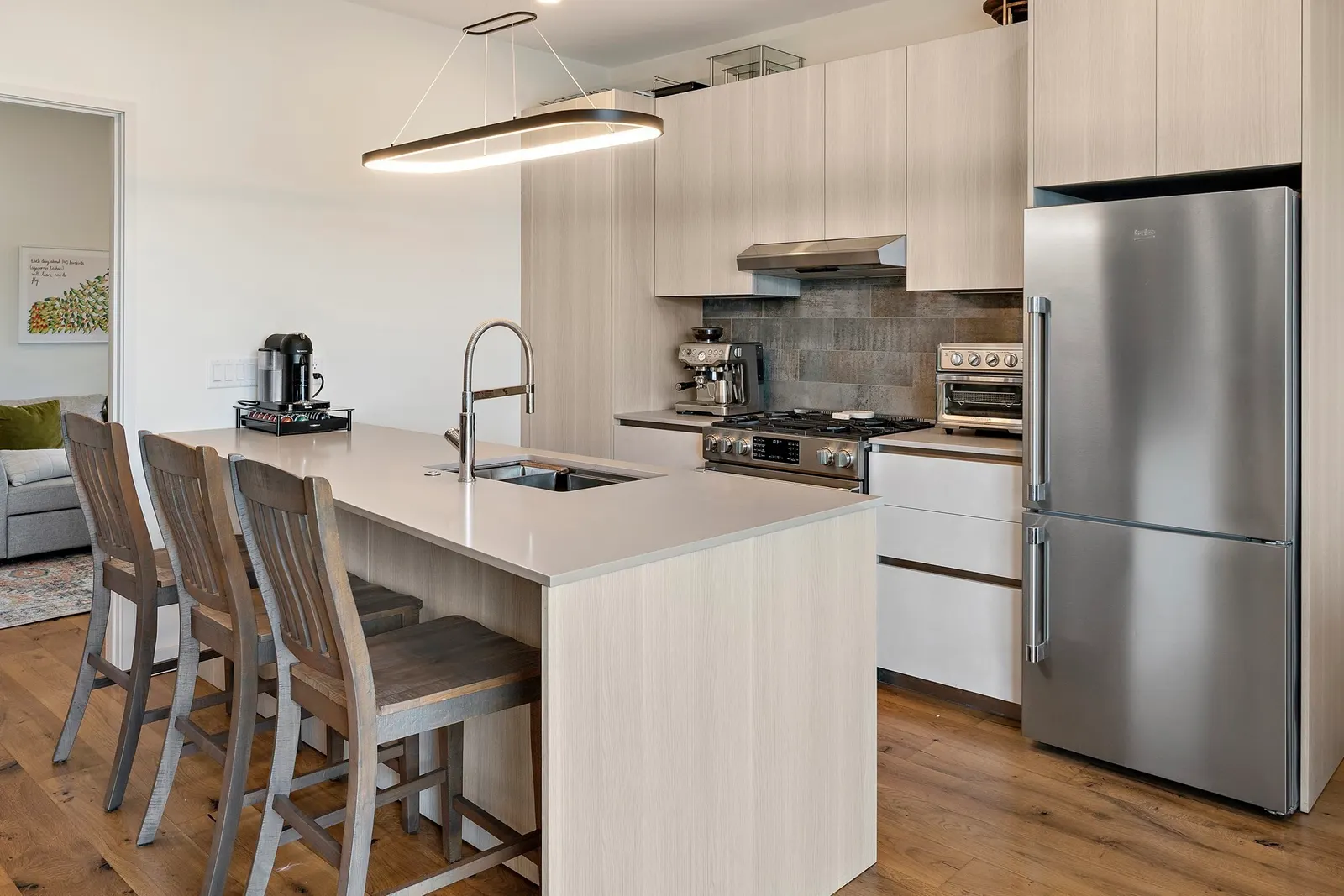 211 Condor #8, Boston