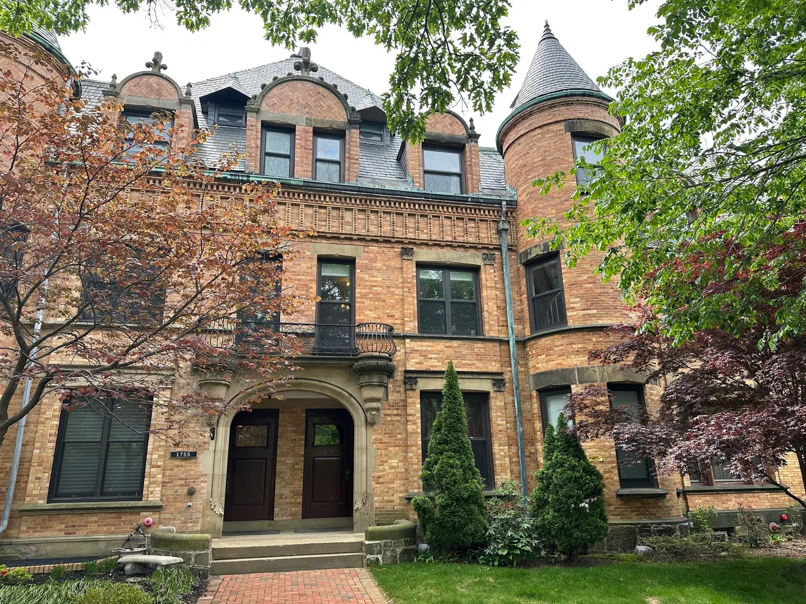 1757 Beacon St #1, Brookline