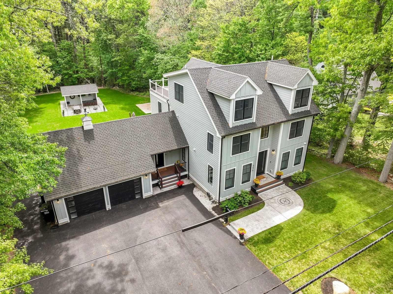 295 Gardner St, Hingham