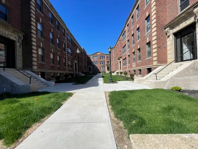 96 Longwood #1