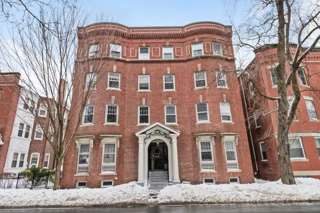 20 Winchester St #6