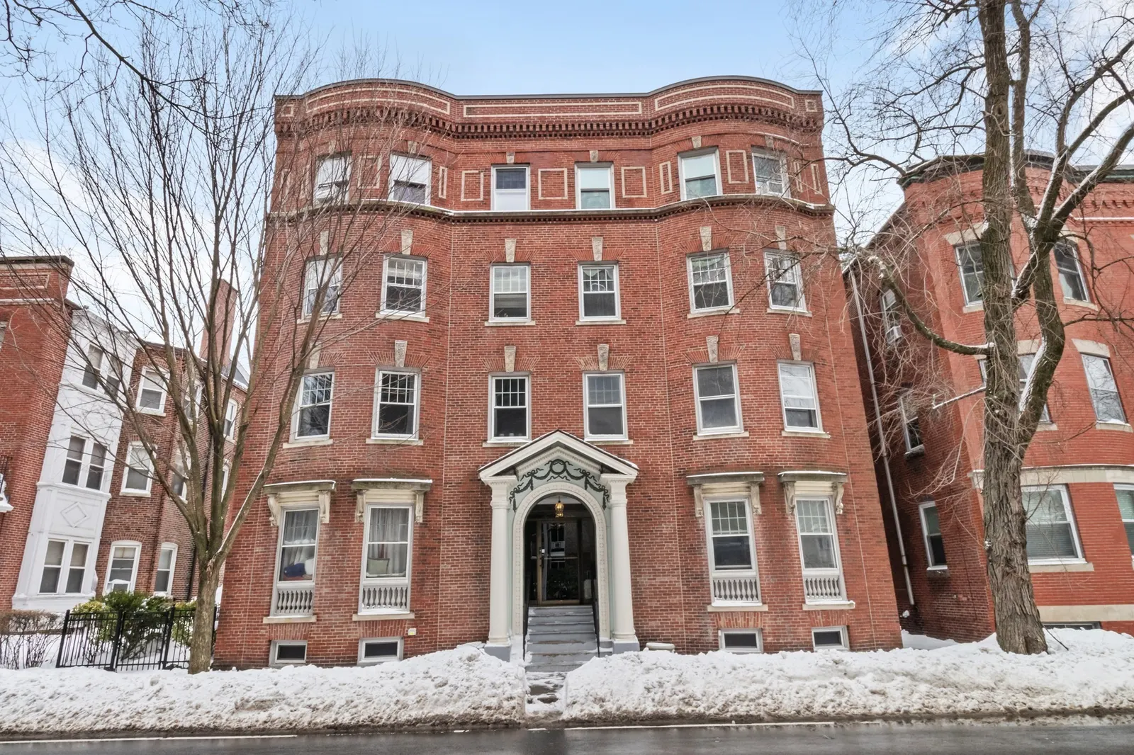 20 Winchester St #6, Brookline