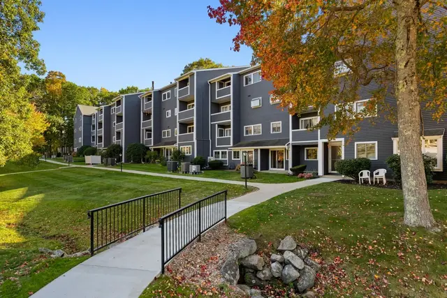 400 Colonial Dr #21