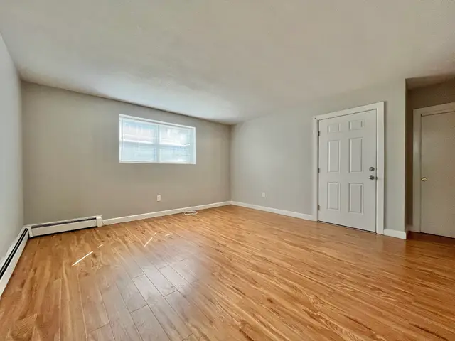 649 Washington #2