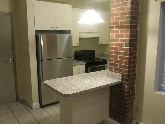 452 Hanover #102