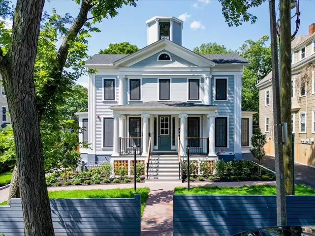 305 Chestnut Ave #4