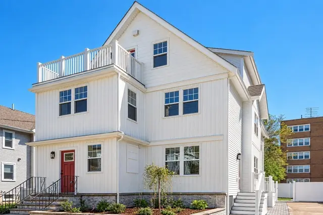 15 Foster Street #15B