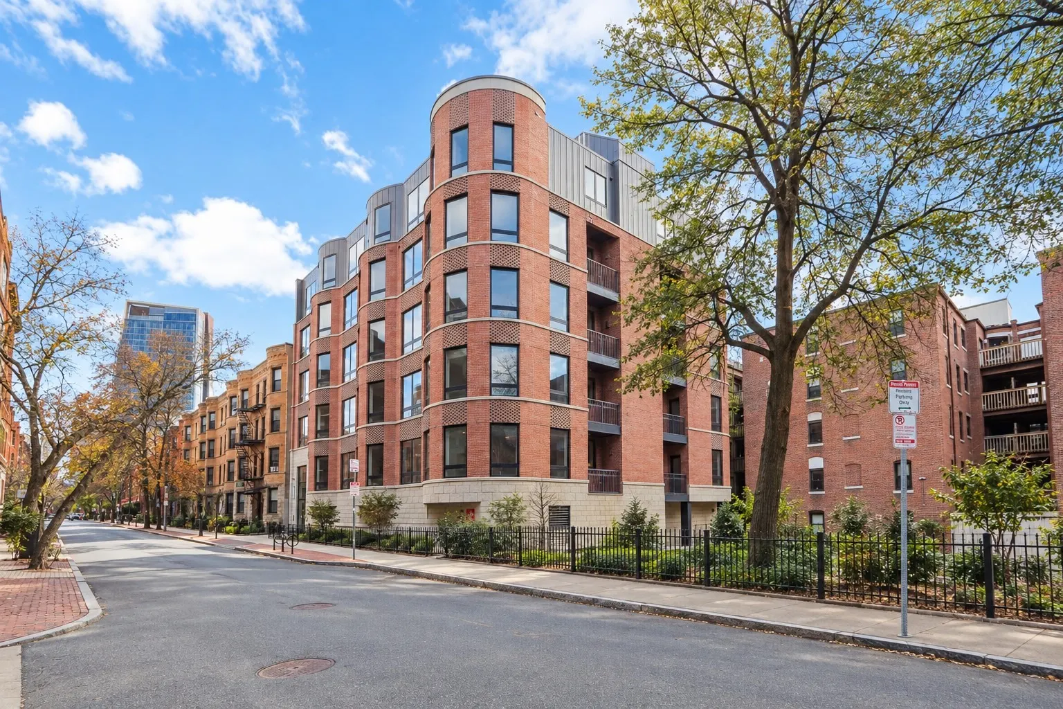 50 Symphony Rd #201, Boston