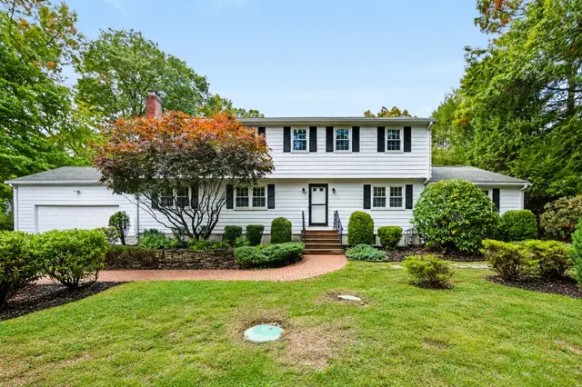 35 Eagle Dr