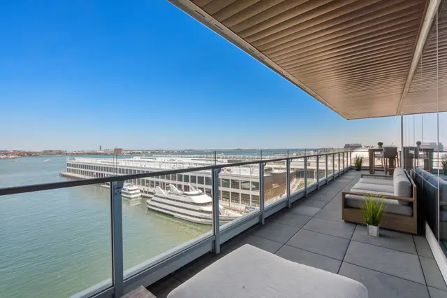 150 Seaport Blvd. #10E