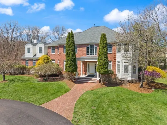 7 Dry Pond Rd