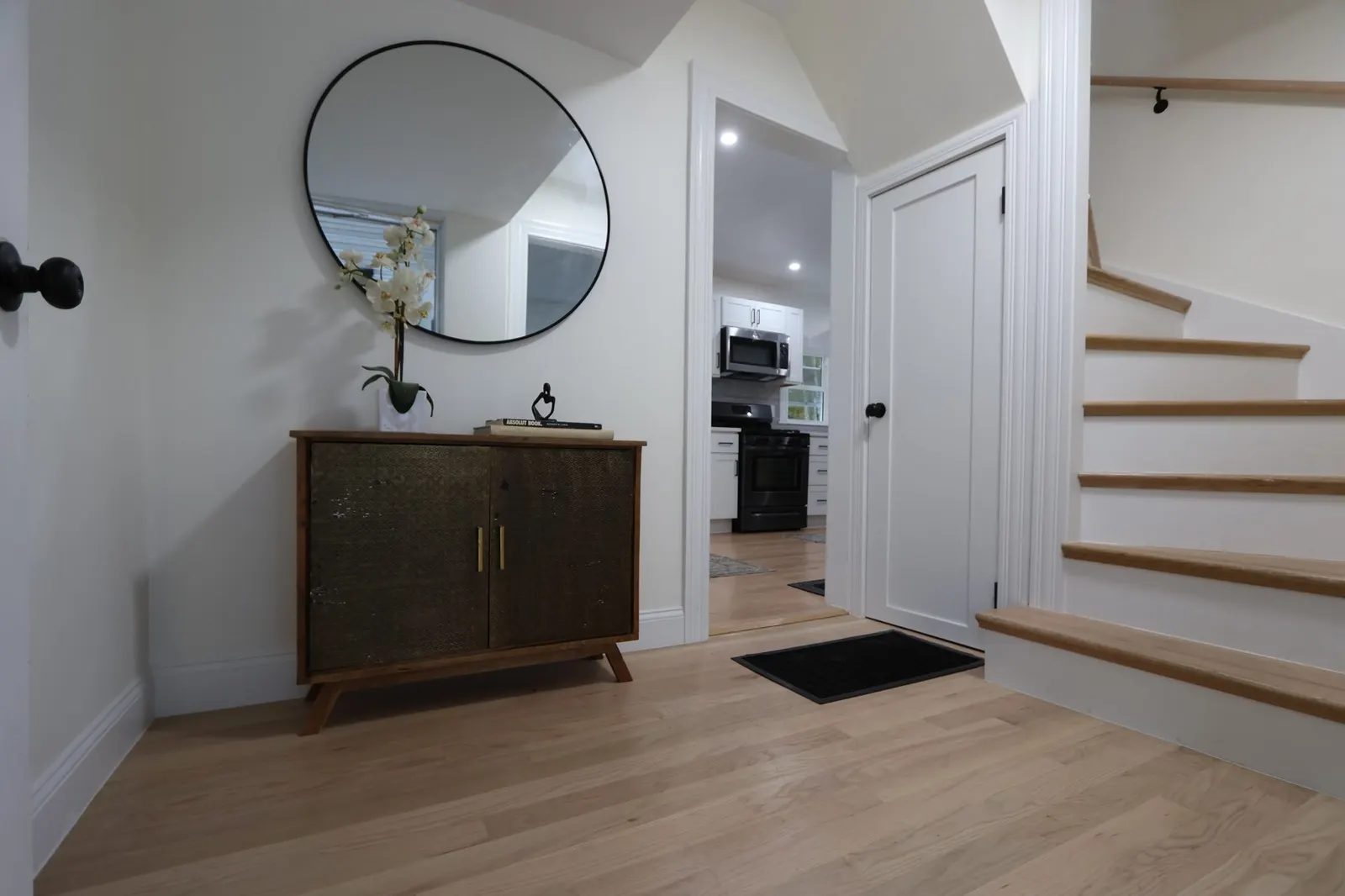 8 Curve St, Newton