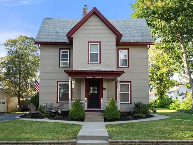 43 Pleasant St