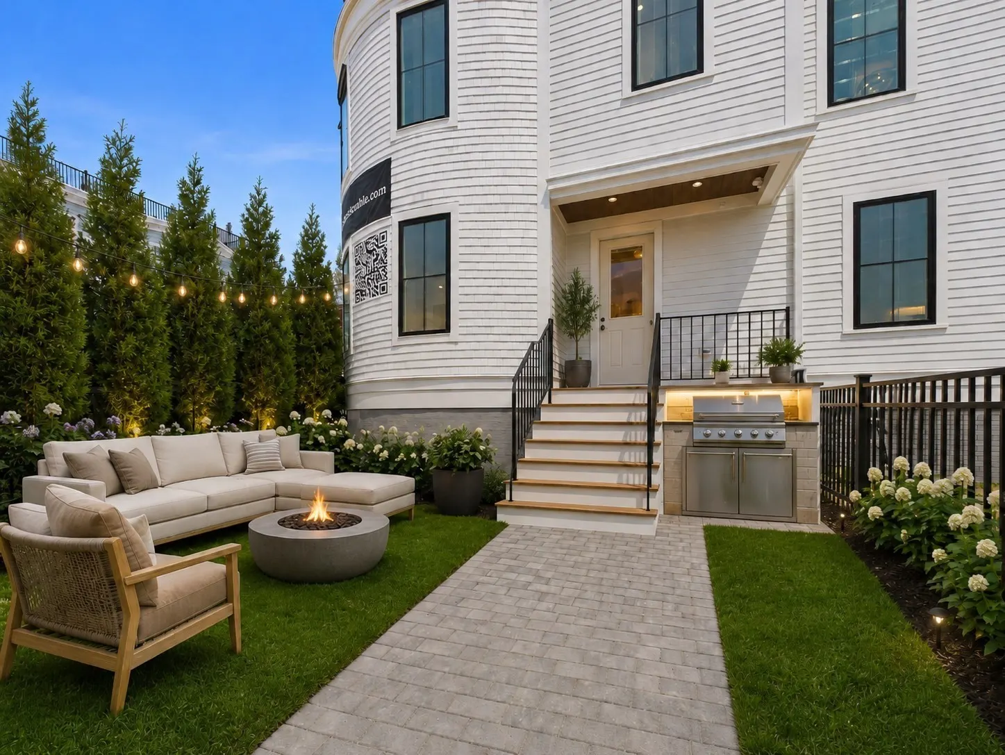 1674 Columbia, Boston