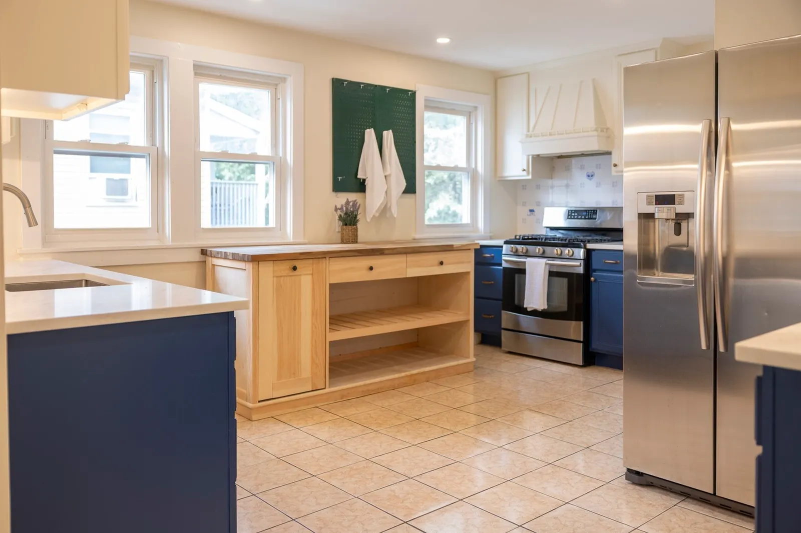 581 South Street #2, Boston