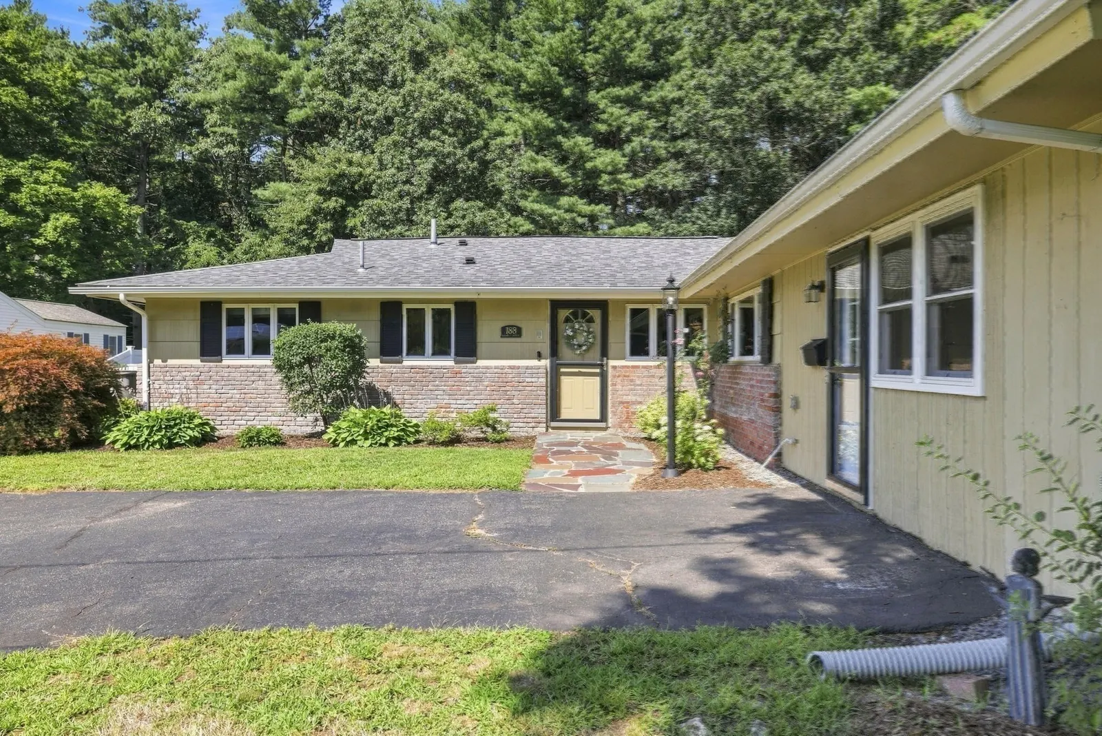 188 Baldwin Ave, Framingham