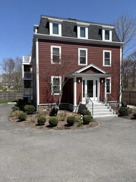 56 Spring St #3