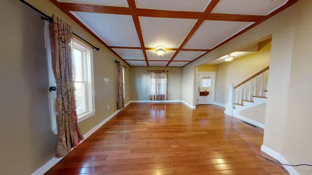 101 Magoun Ave #101