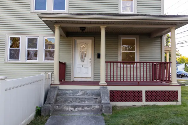 3 Mansfield St #A