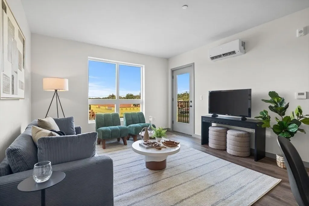 203 Lowell St. #120, Wilmington
