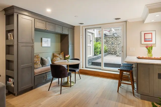 7 Concord Sq #1