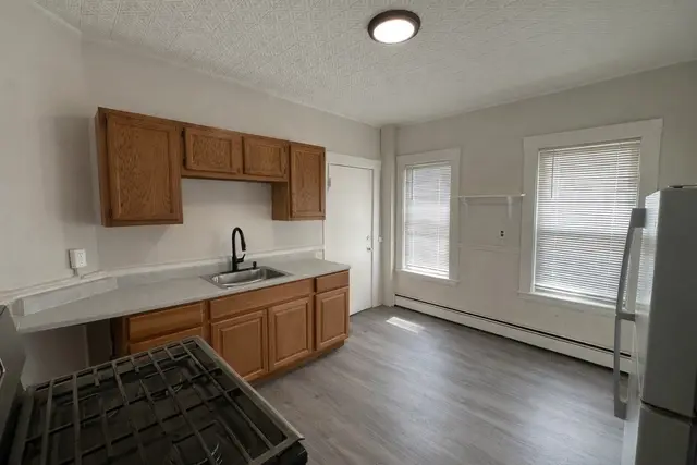 765 Broadway #4