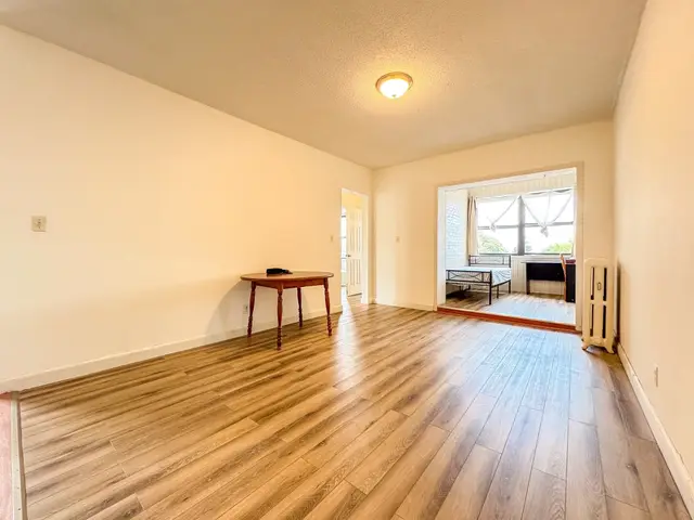 313 Summit Ave #10
