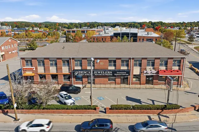 49 River St #1