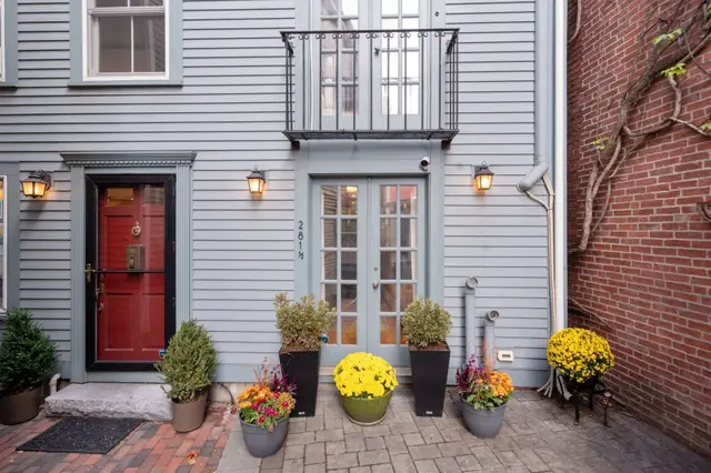 281 1/2 Main Street