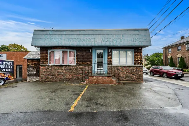 66 Loring Ave