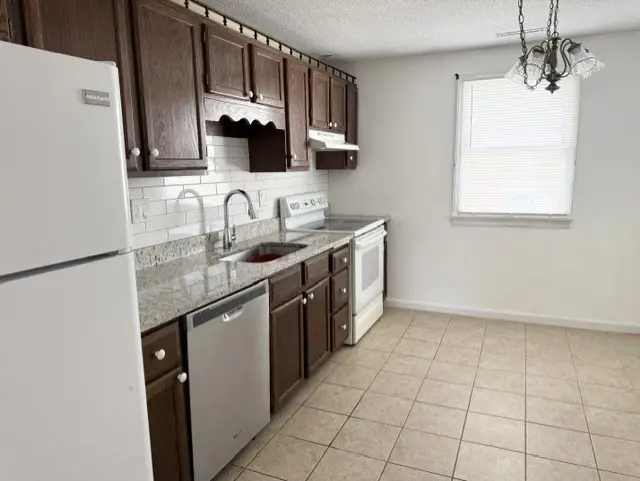 12 Cutter St #2