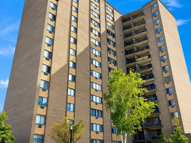 1025 Hancock St #2P