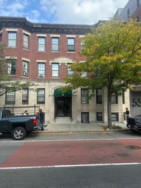 57 Brighton Ave #B