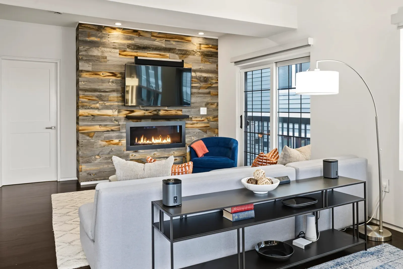687 E 2nd St #6, Boston