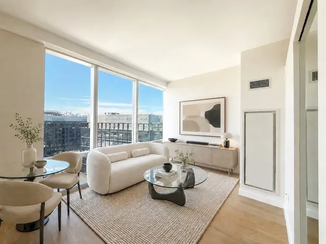 188 Brookline Ave #22G