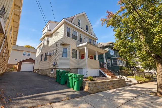 221-223 Boston Ave.