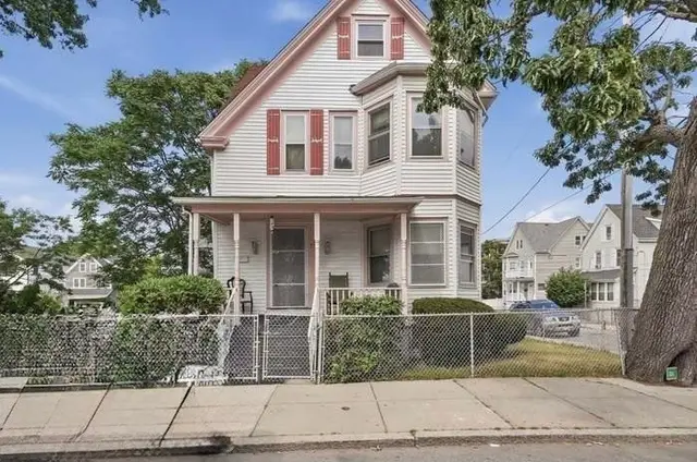 75 Woodrow Avenue