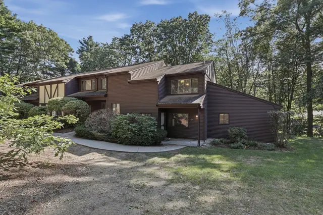 109 Highwood Drive #109