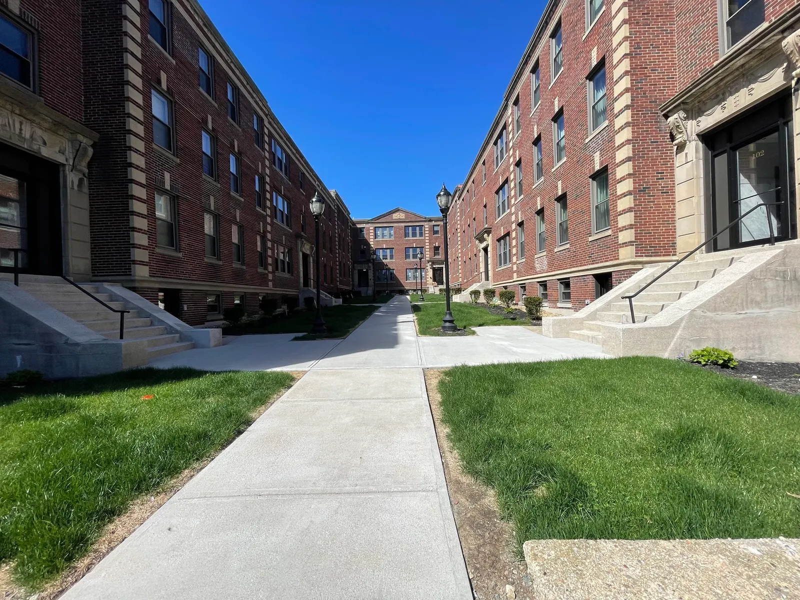 98 Longwood #5, Brookline
