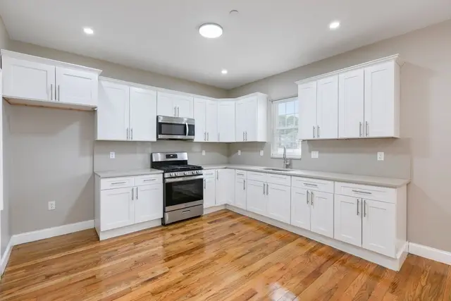 18 Baird St. #2