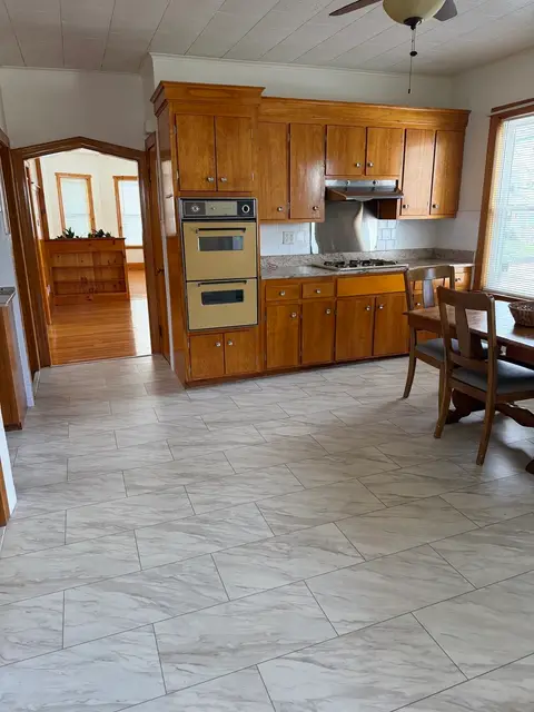 175 Broad St #2