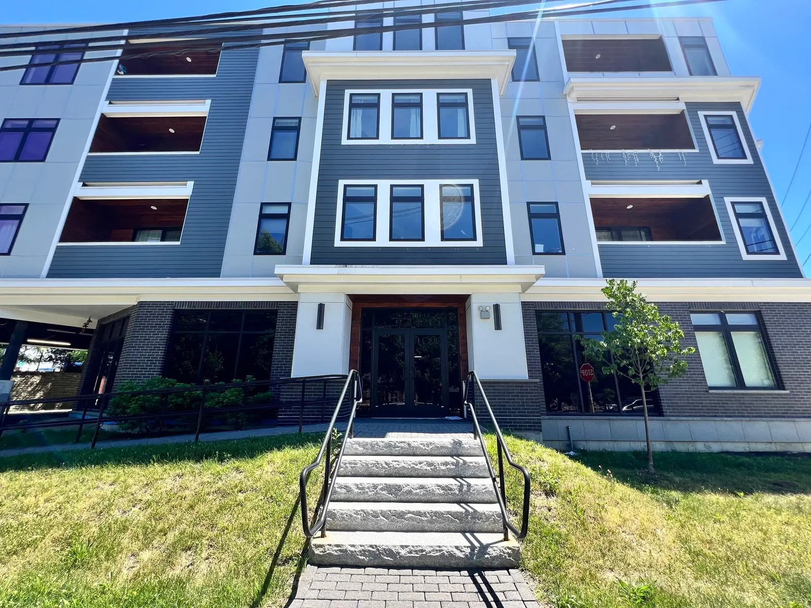 395 Alewife Brook Pkwy #2H, Somerville