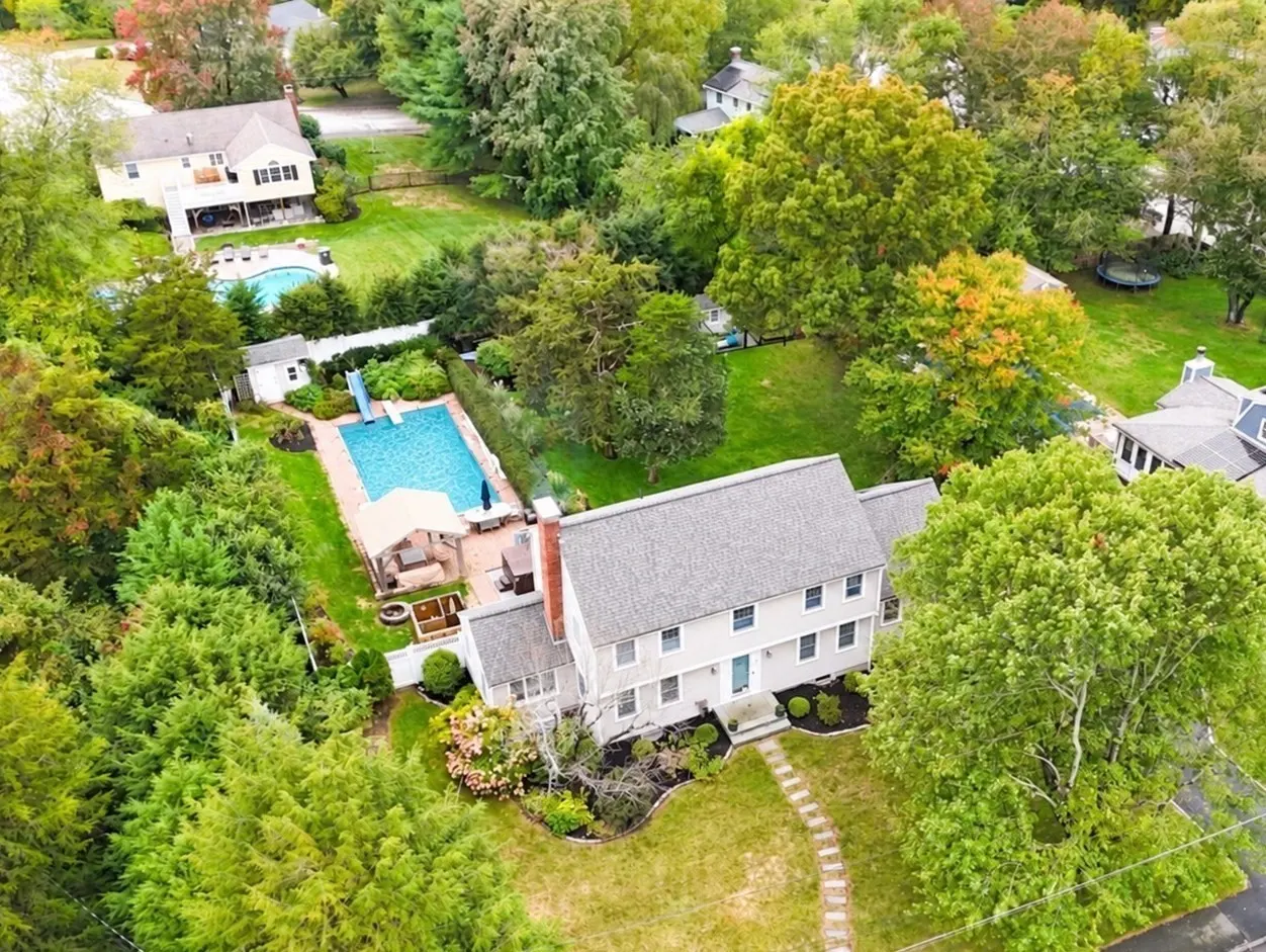 5 Juniper Lane, Medfield