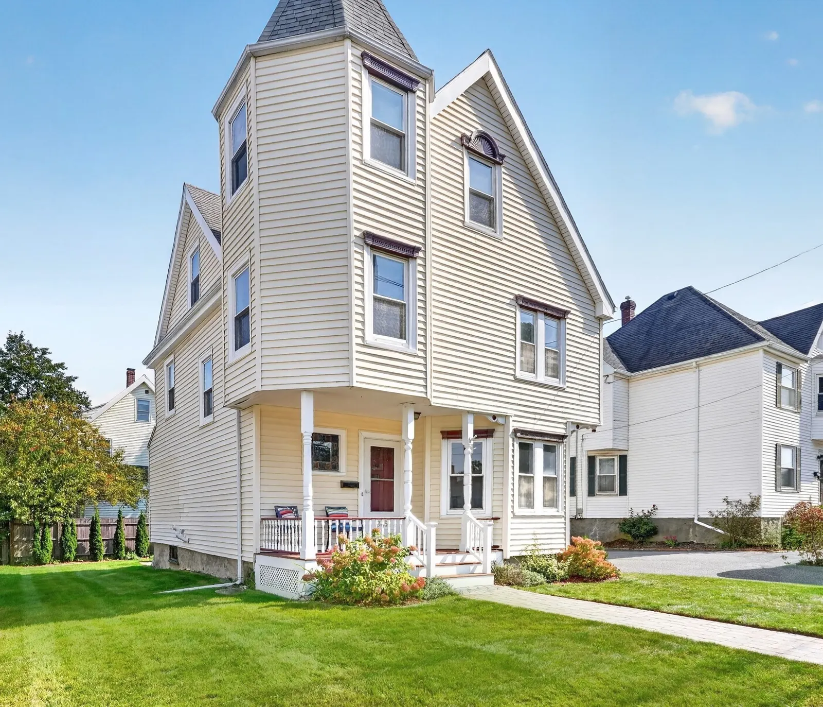 345 Lebanon St, Melrose
