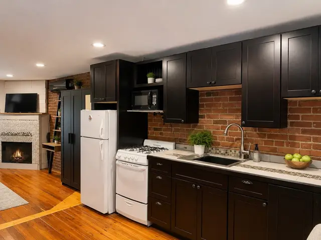 99A Prince St #4