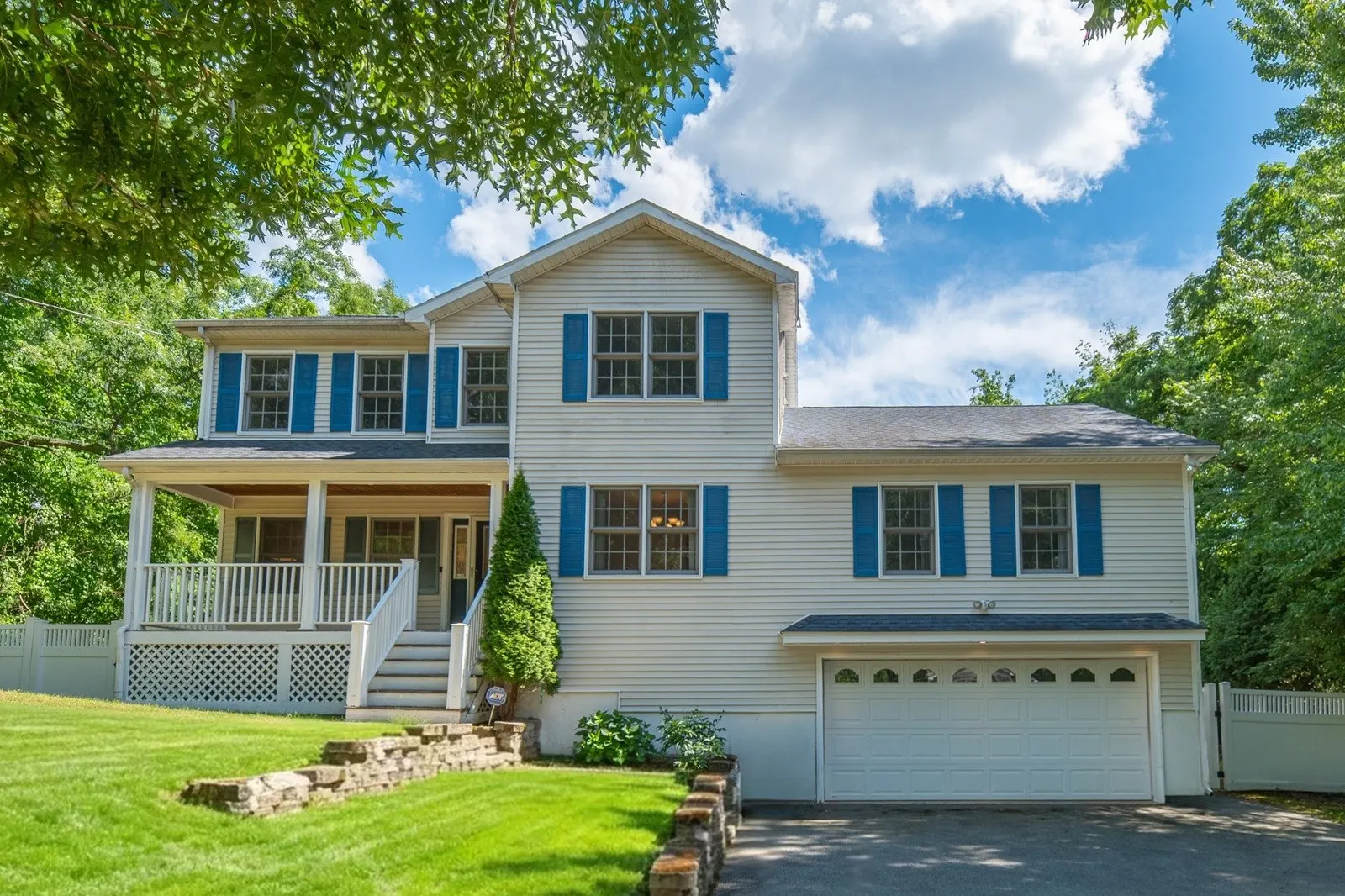 35 Brentwood Rd, Woburn