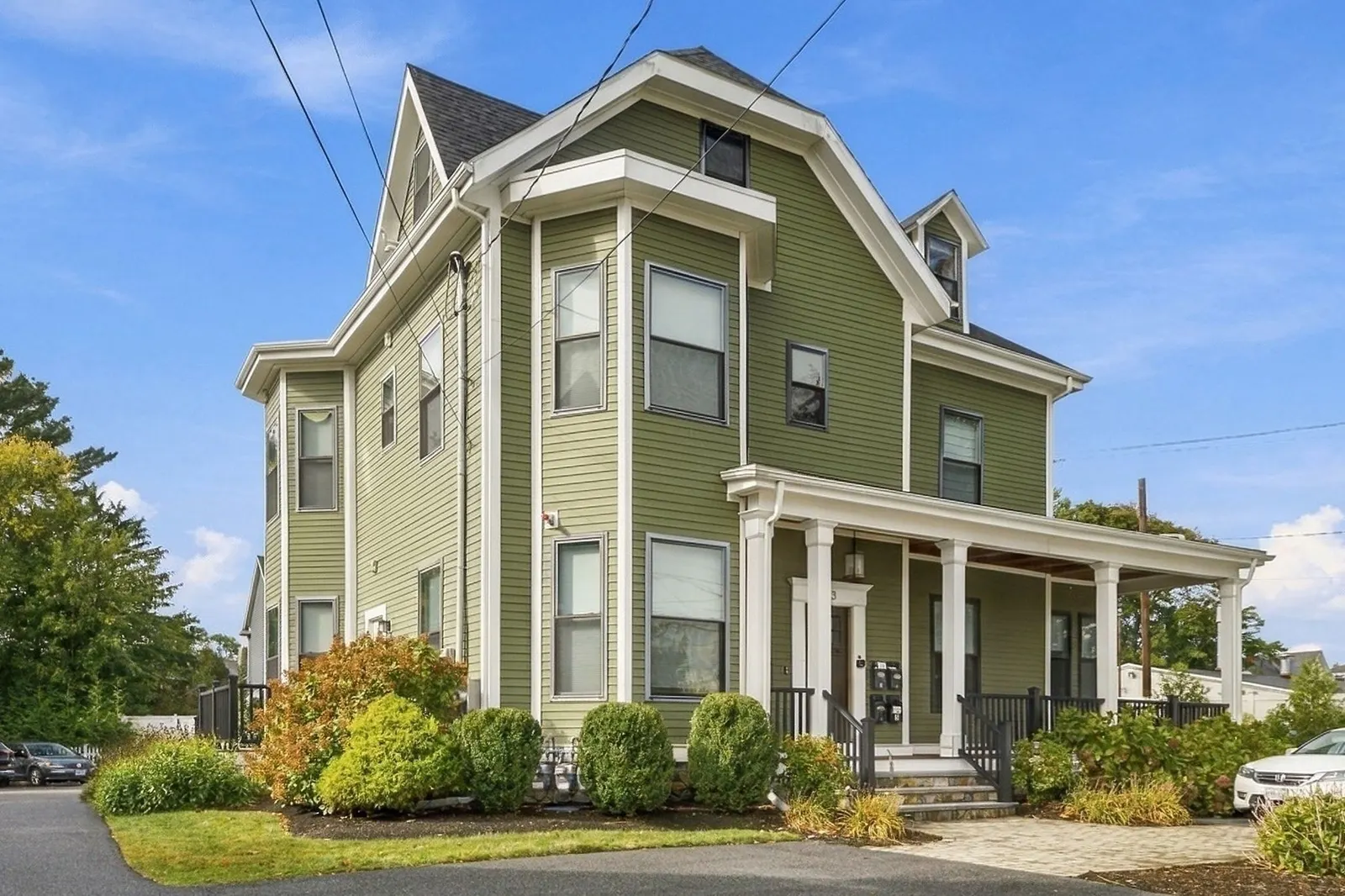 23 Bower St #4, Medford