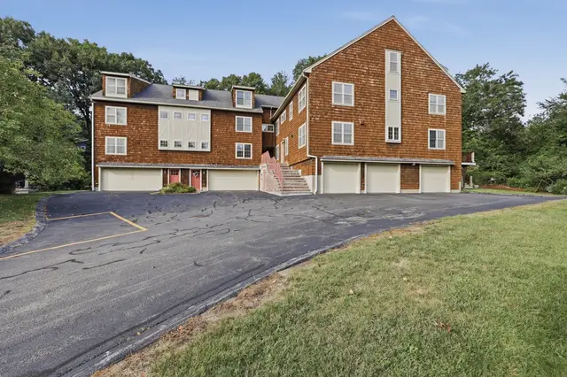 7 Stephen Lane Drive #7