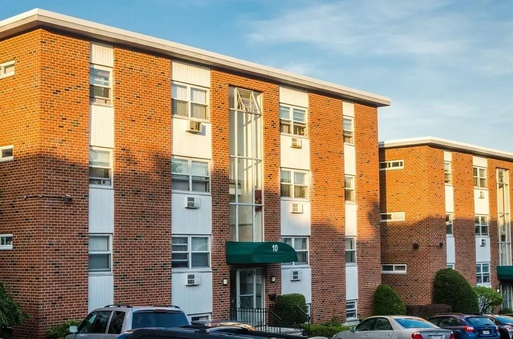 10 Commonwealth Ct #2, Boston